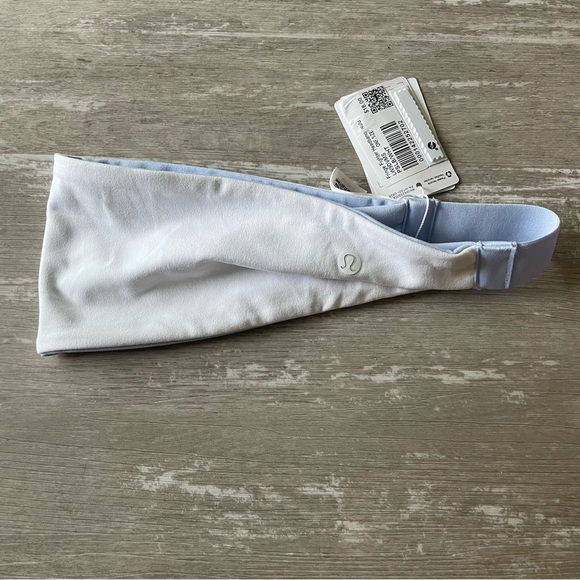 Lululemon Fringe Fighter Headband *Nulu - Pastel Blue/White - Picture 4 of 8